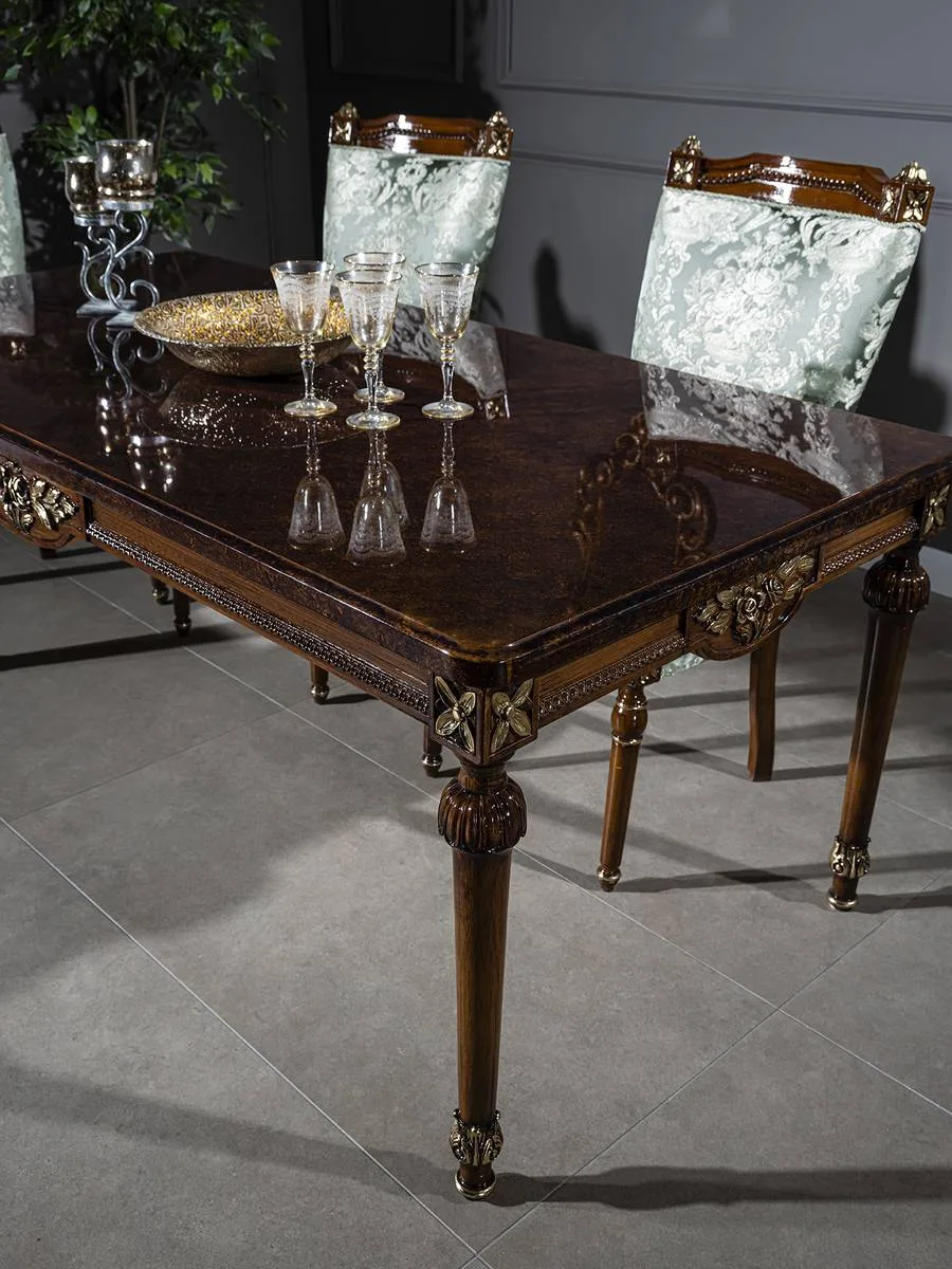 Palace Classic Dining Room Set