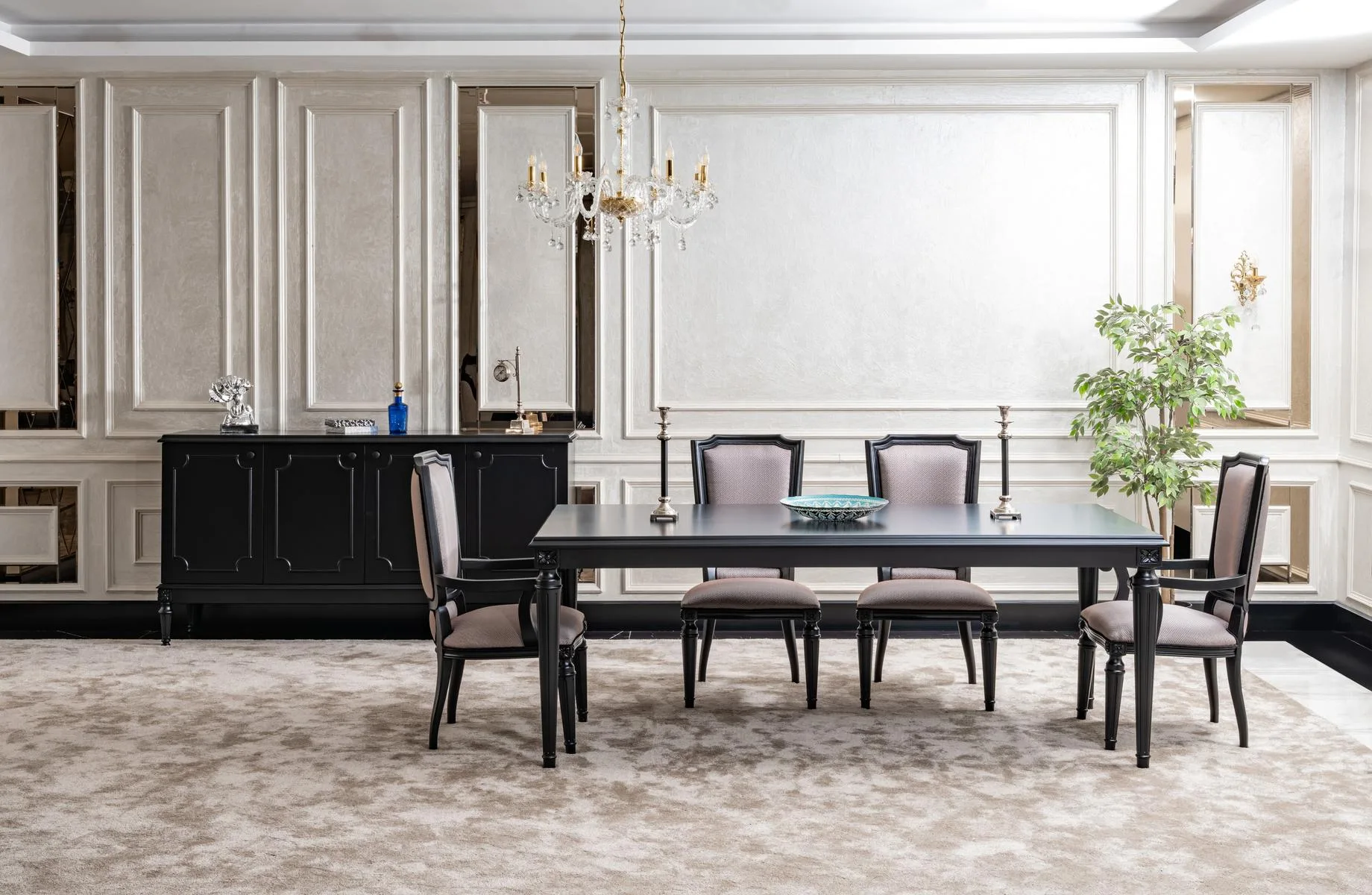 Palace Dining Room Set